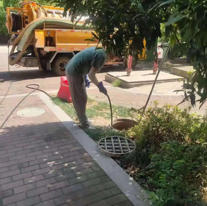 东城街道市政排污管道清淤疏通——专业团队,让您全程省心!